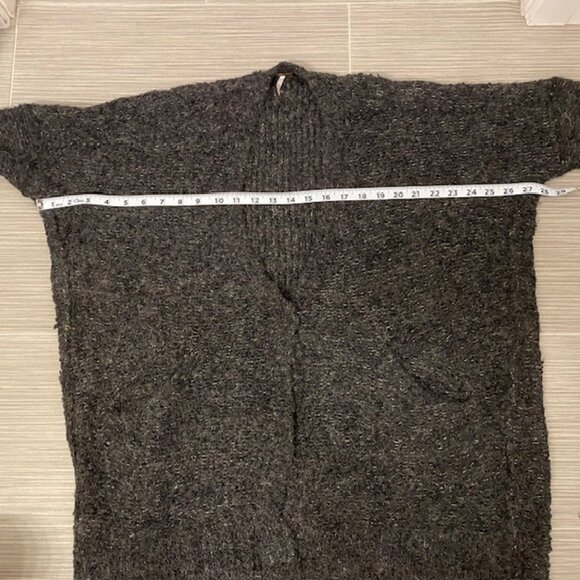 Free People Oversized Boucle Cardi Sweater XS Grey Alpaca Blend - Picture 9 of 10